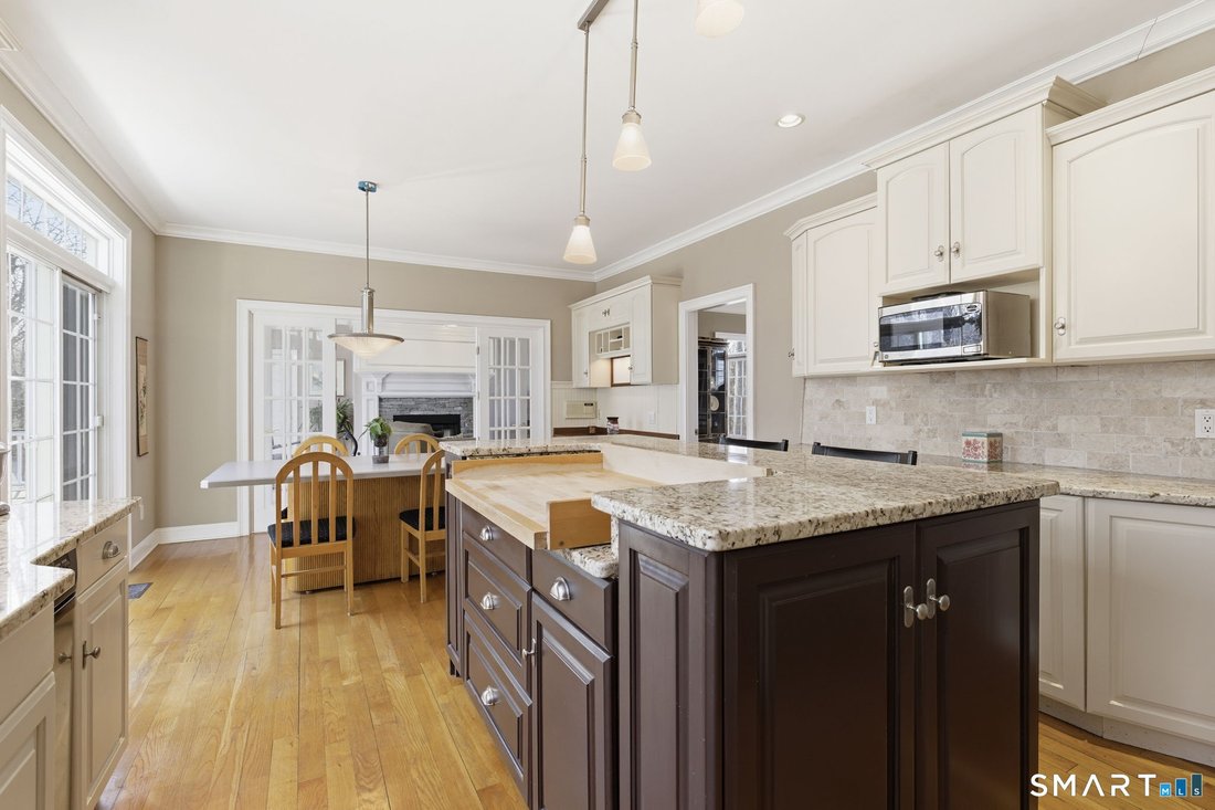 House in Newtown, Connecticut, United States 4 - 17678197