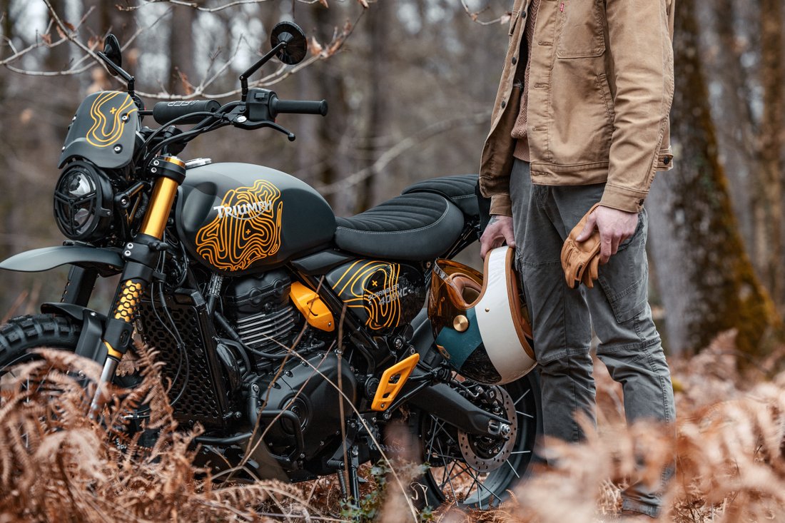 Motorcycle in Chauvigny, France 2 - 17682731