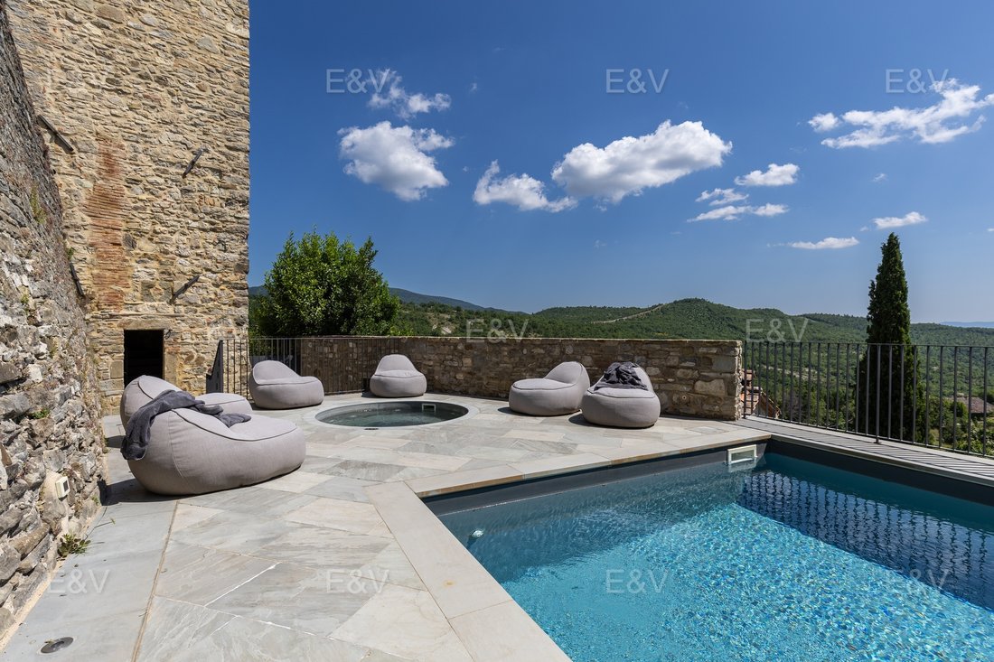Castle in Pieve Santo Stefano, Tuscany, Italy 4 - 17682437