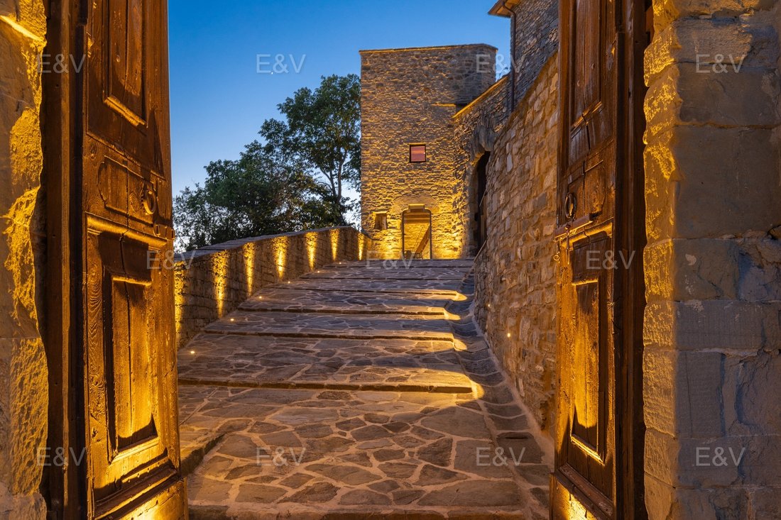 Castle in Pieve Santo Stefano, Tuscany, Italy 2 - 17682437