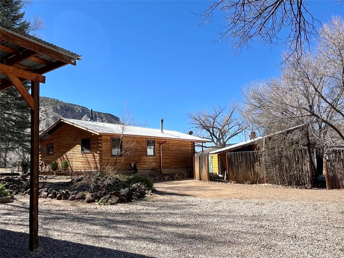 House in Embudo, New Mexico, United States 4 - 17682170