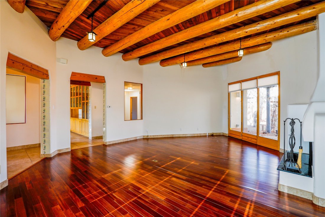 House in Santa Fe, New Mexico, United States 5 - 17682215