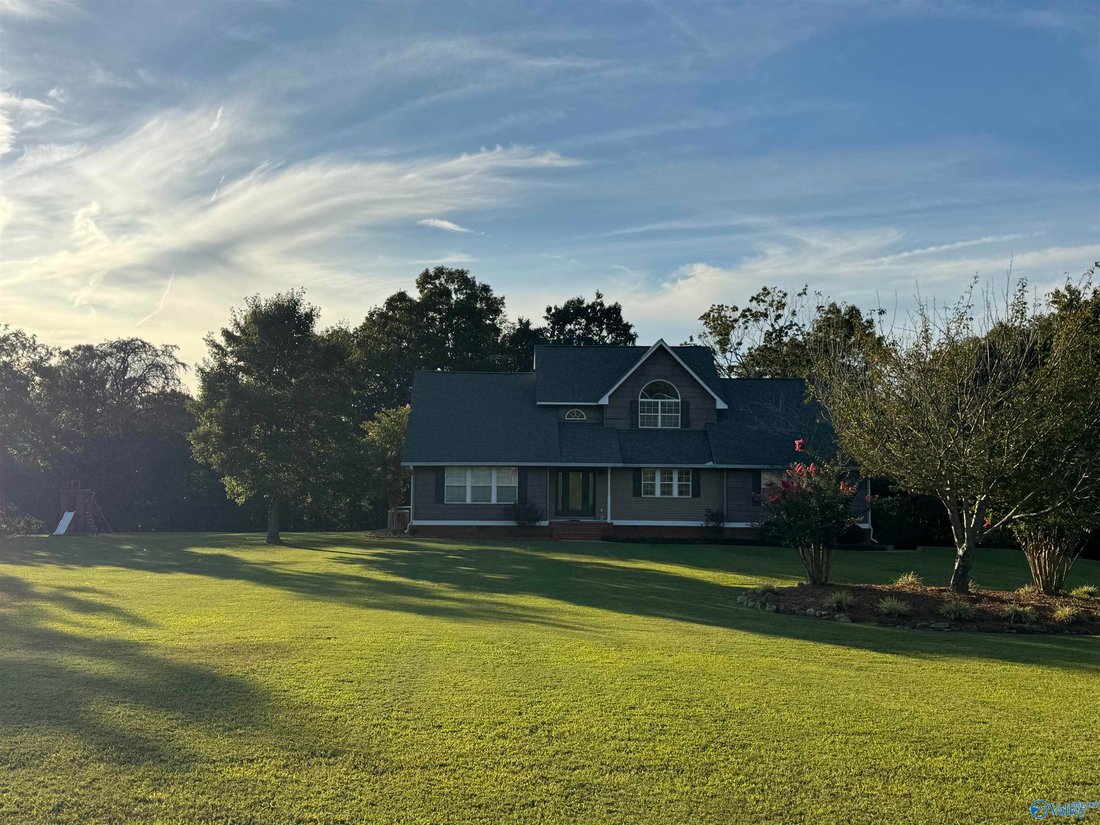 House in Albertville, Alabama, United States 2 - 17680615