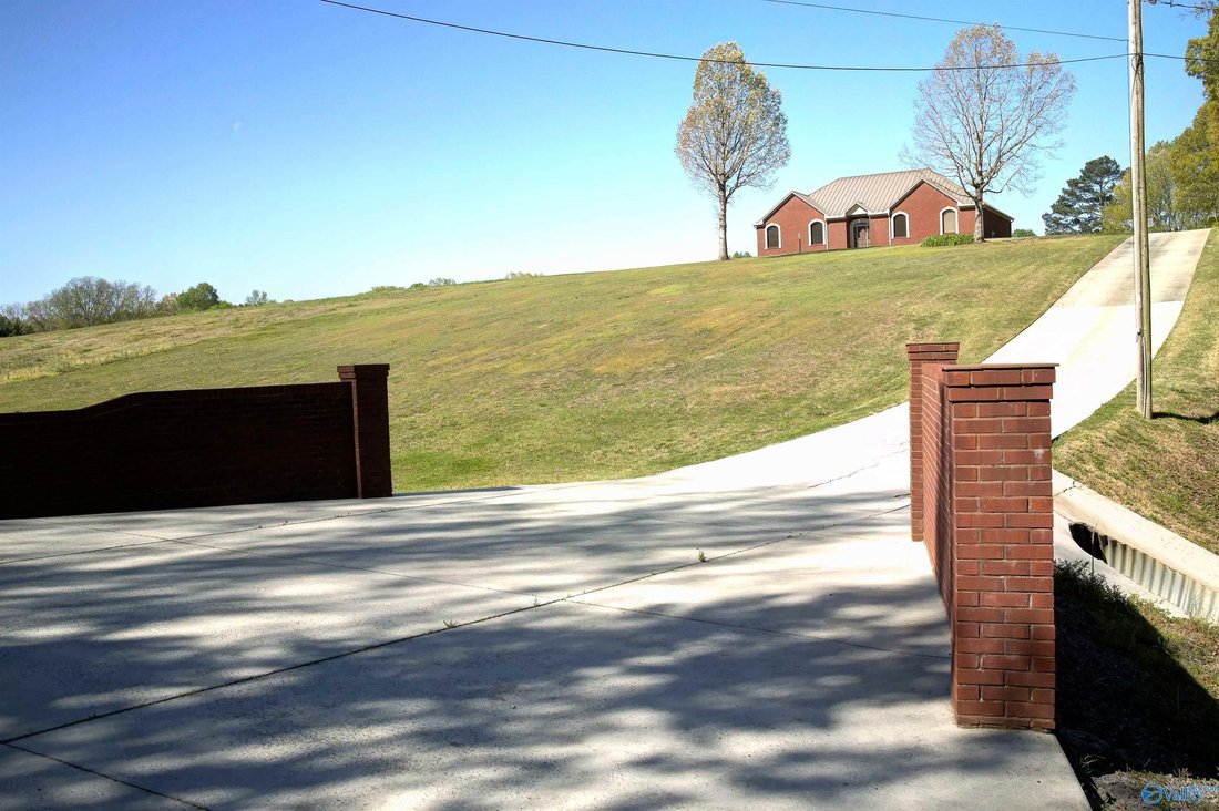 House in Athens, Alabama, United States 3 - 17680956