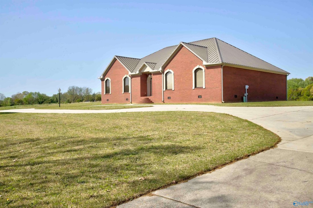 House in Athens, Alabama, United States 1 - 17680956