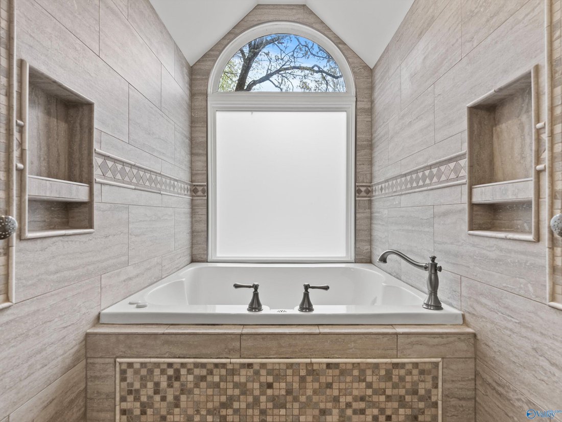 House in Redstone Arsenal, Alabama, United States 3 - 17680223