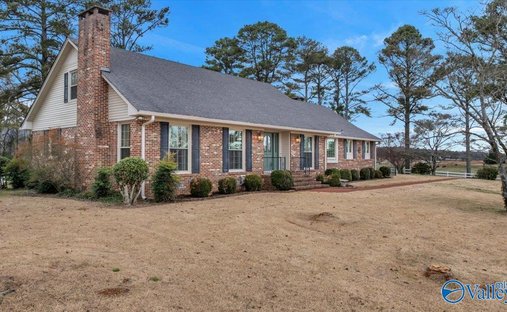 House in Hollywood, Alabama, United States 1