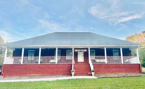 House in Trinity, Alabama, United States 1