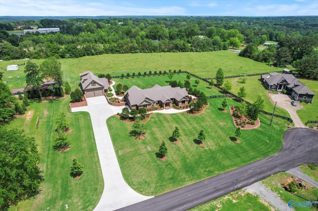 House in Albertville, Alabama, United States 3 - 17681501