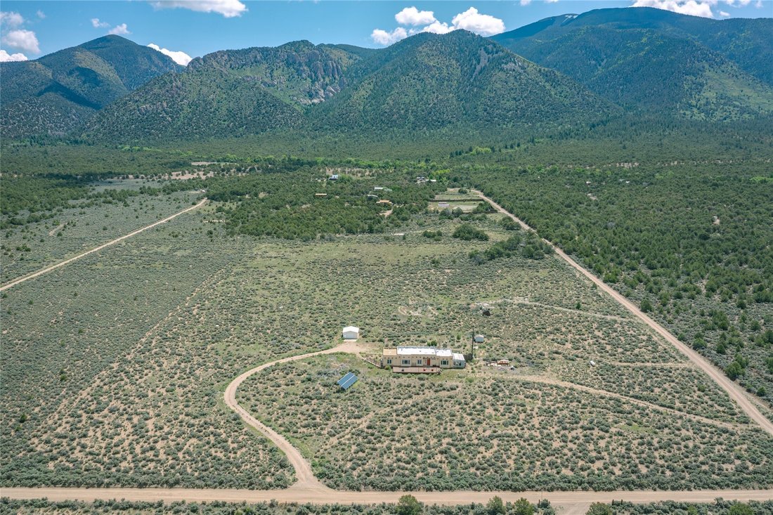 House in Questa, New Mexico, United States 2 - 17682709