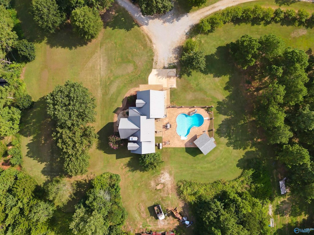 House in Laceys Spring, Alabama, United States 4 - 17680957