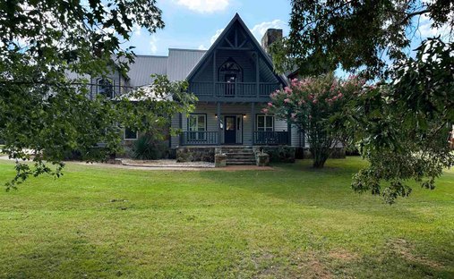 House in Laceys Spring, Alabama, United States 1