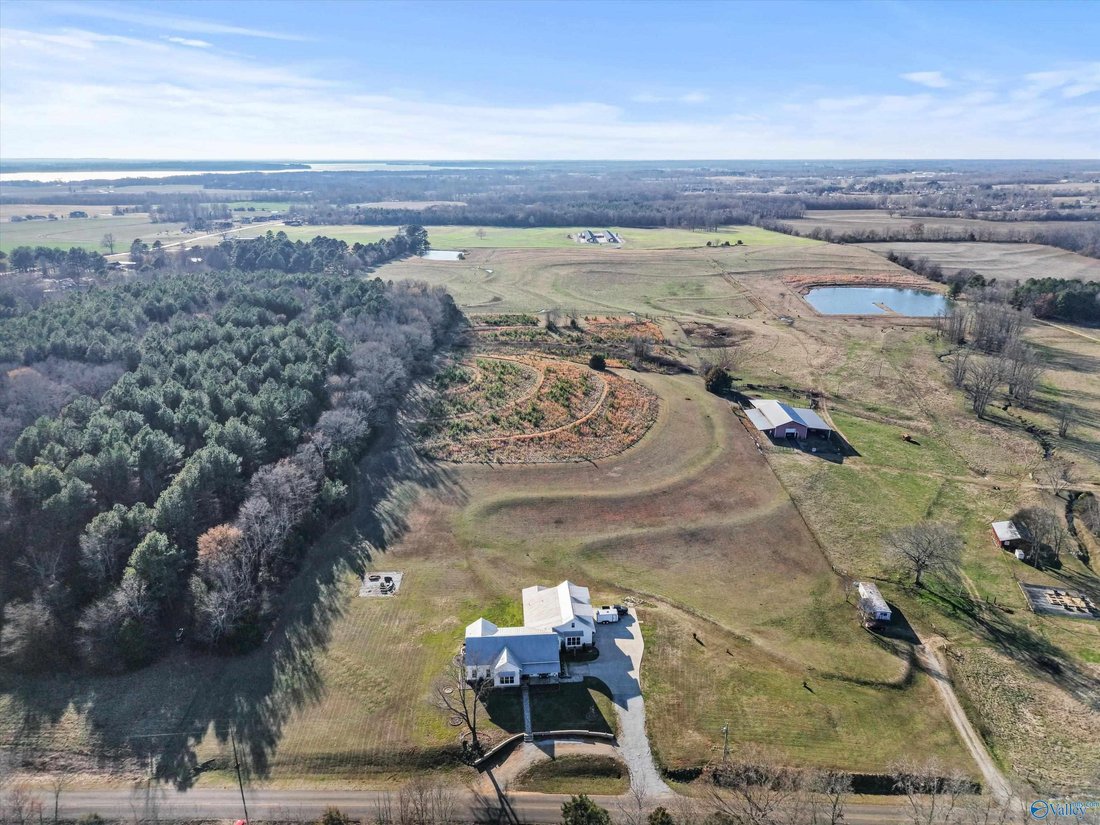 House in Athens, Alabama, United States 4 - 17680939