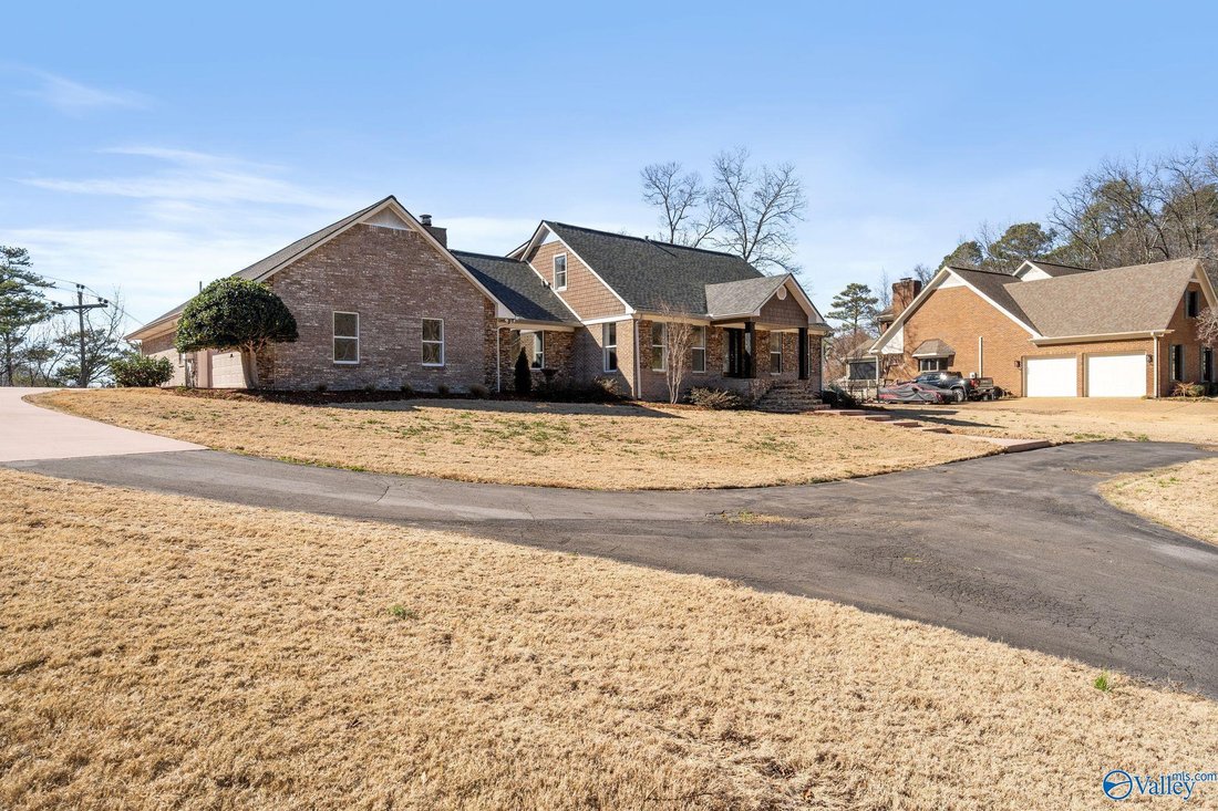 House in Guntersville, Alabama, United States 3 - 17681139