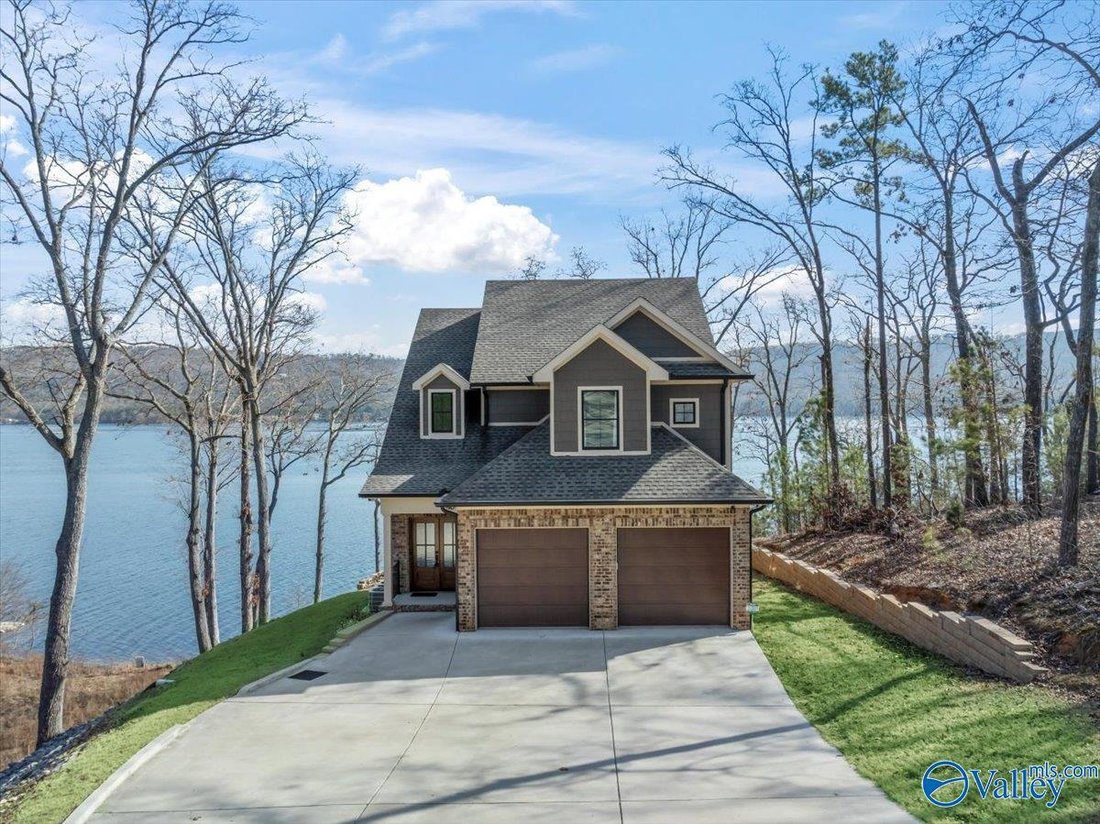 House in Scottsboro, Alabama, United States 1 - 17681439