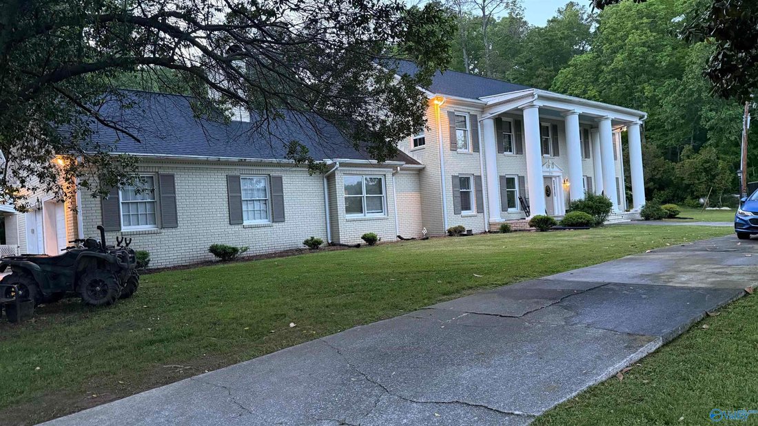 House in Attalla, Alabama, United States 5 - 17681361