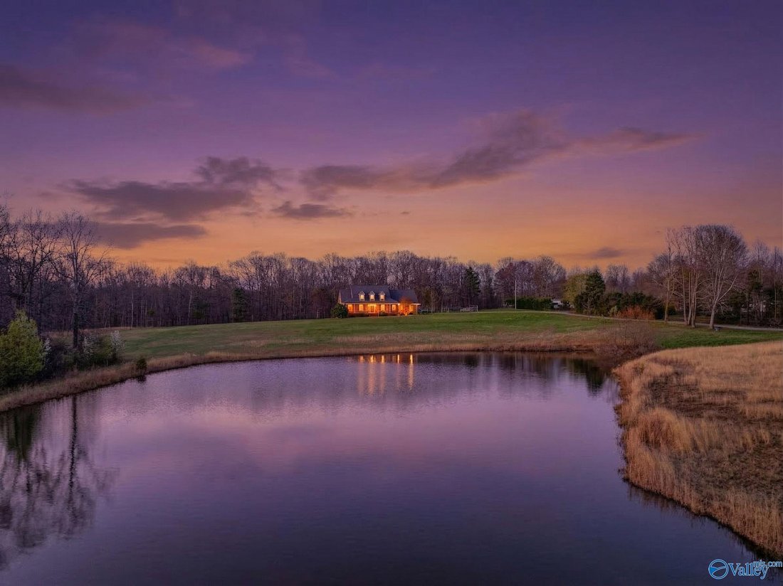 House in Hytop, Alabama, United States 3 - 17680285