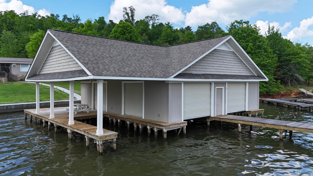 House in Guntersville, Alabama, United States 4 - 17681375
