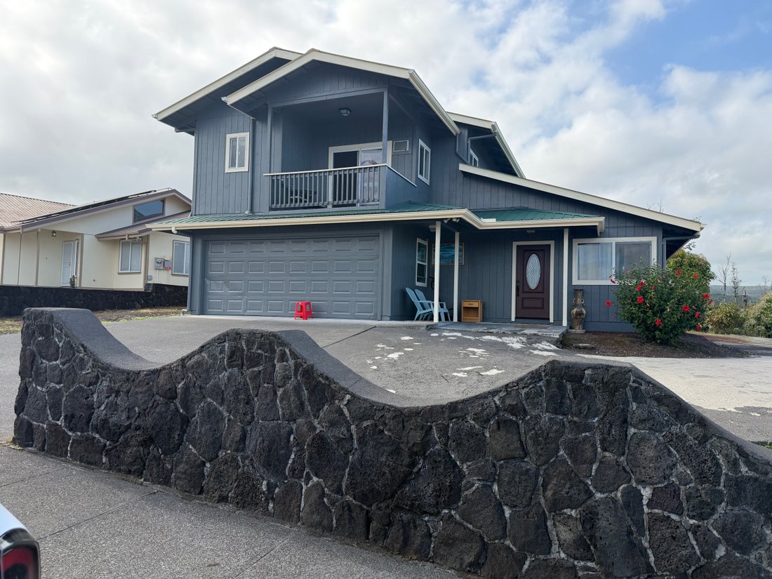 House in Hilo, Hawaii, United States 1 - 17680141