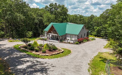 House in Menlo, Georgia, United States 1