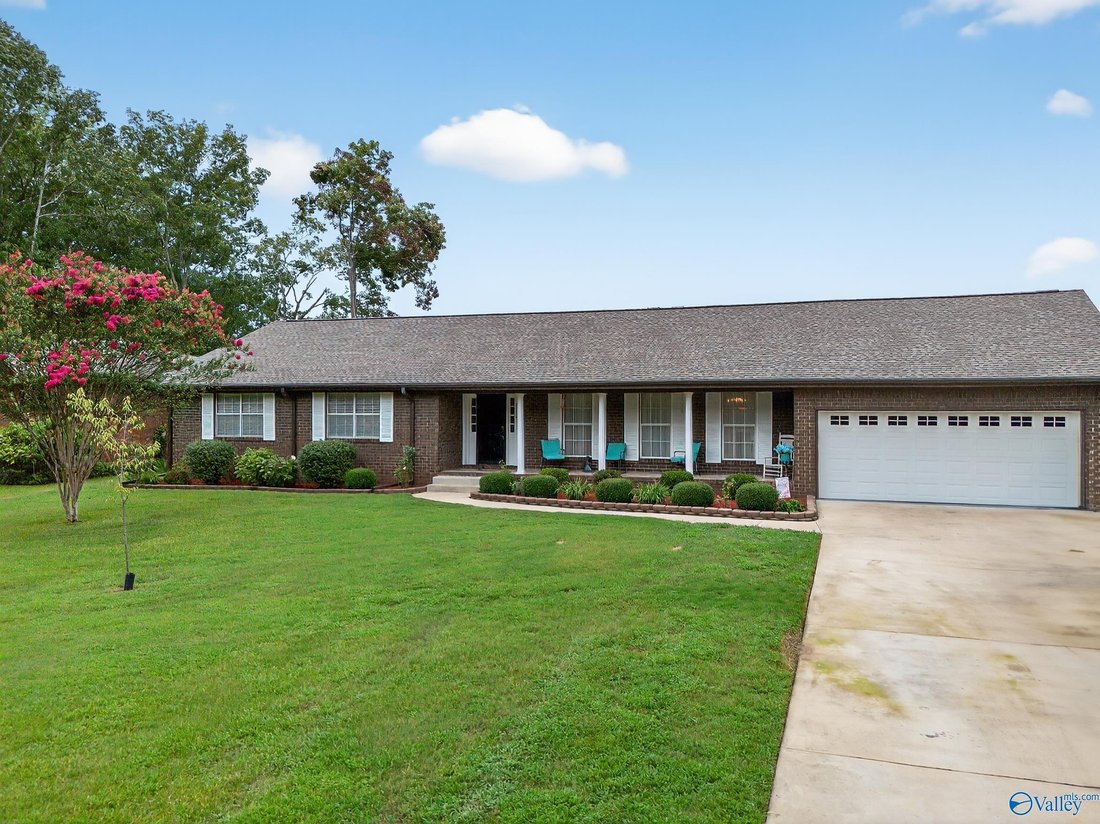 House in Hokes Bluff, Alabama, United States 2 - 17680506
