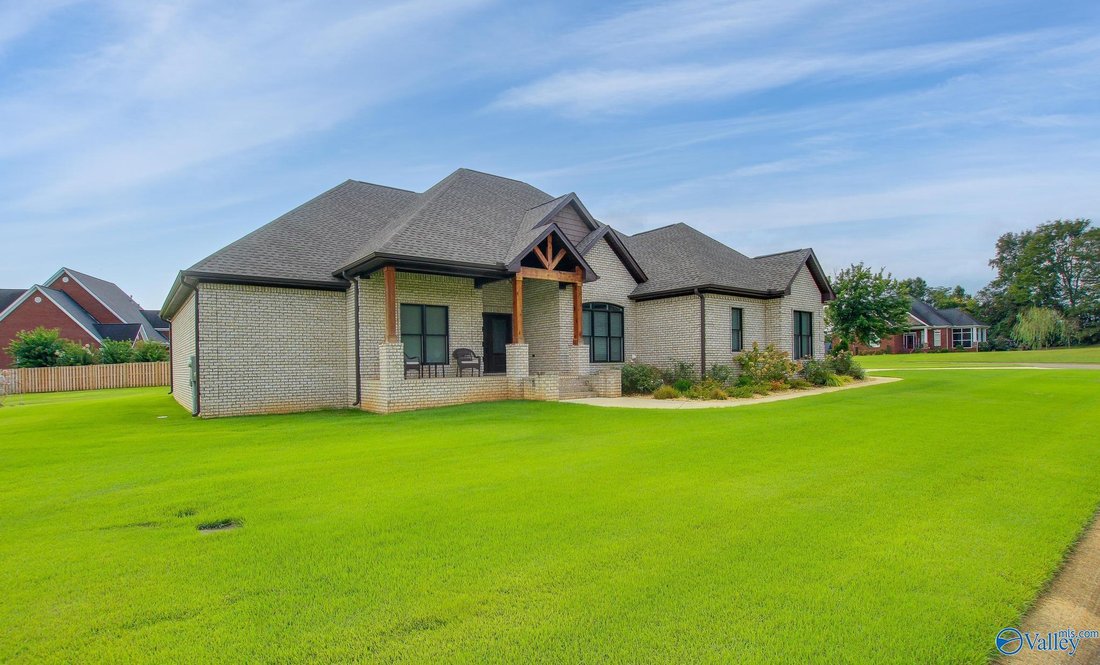 House in Moulton, Alabama, United States 1 - 17680561