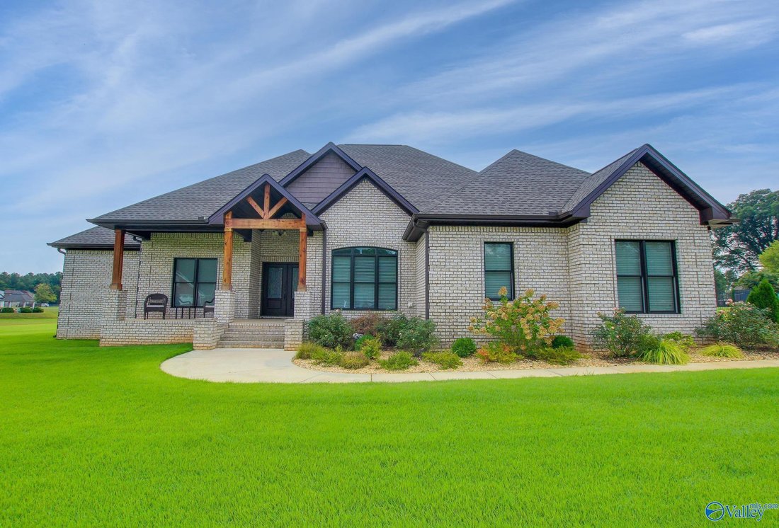 House in Moulton, Alabama, United States 2 - 17680561