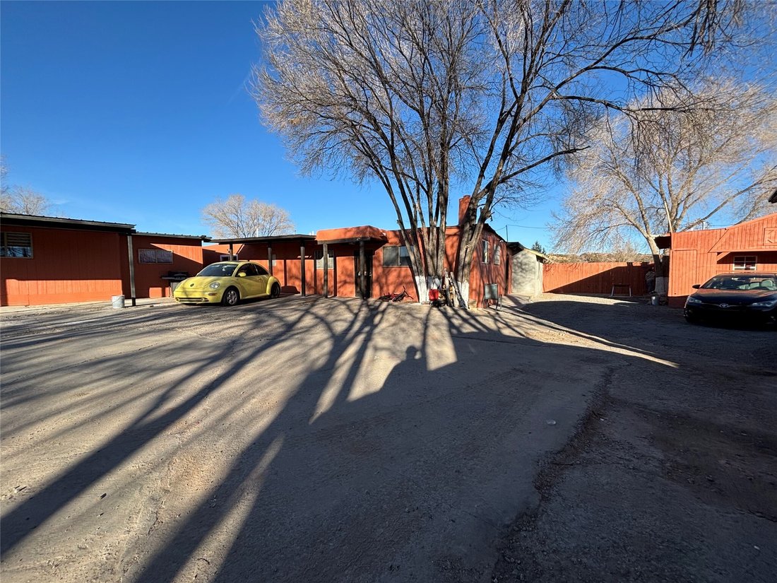 Santa Fe, New Mexico, United States 1 - 17682205