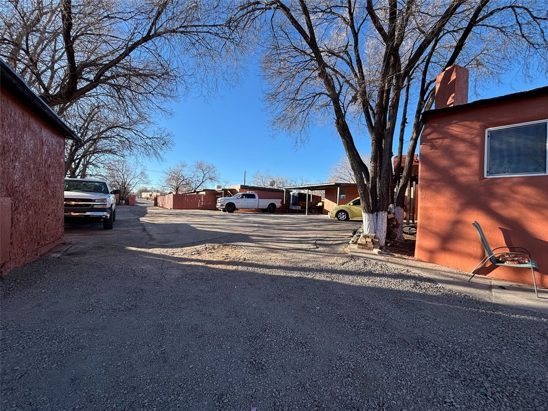 Santa Fe, New Mexico, United States 5 - 17682205