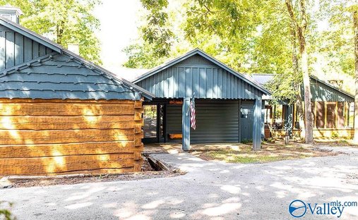 House in Guntersville, Alabama, United States 1