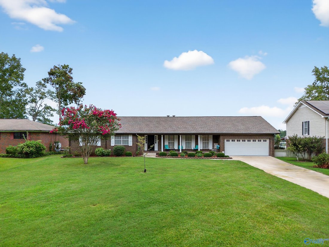 House in Hokes Bluff, Alabama, United States 3 - 17680506