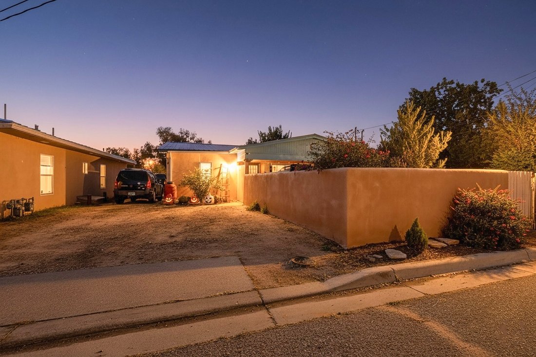 House in Santa Fe, New Mexico, United States 1 - 17682069