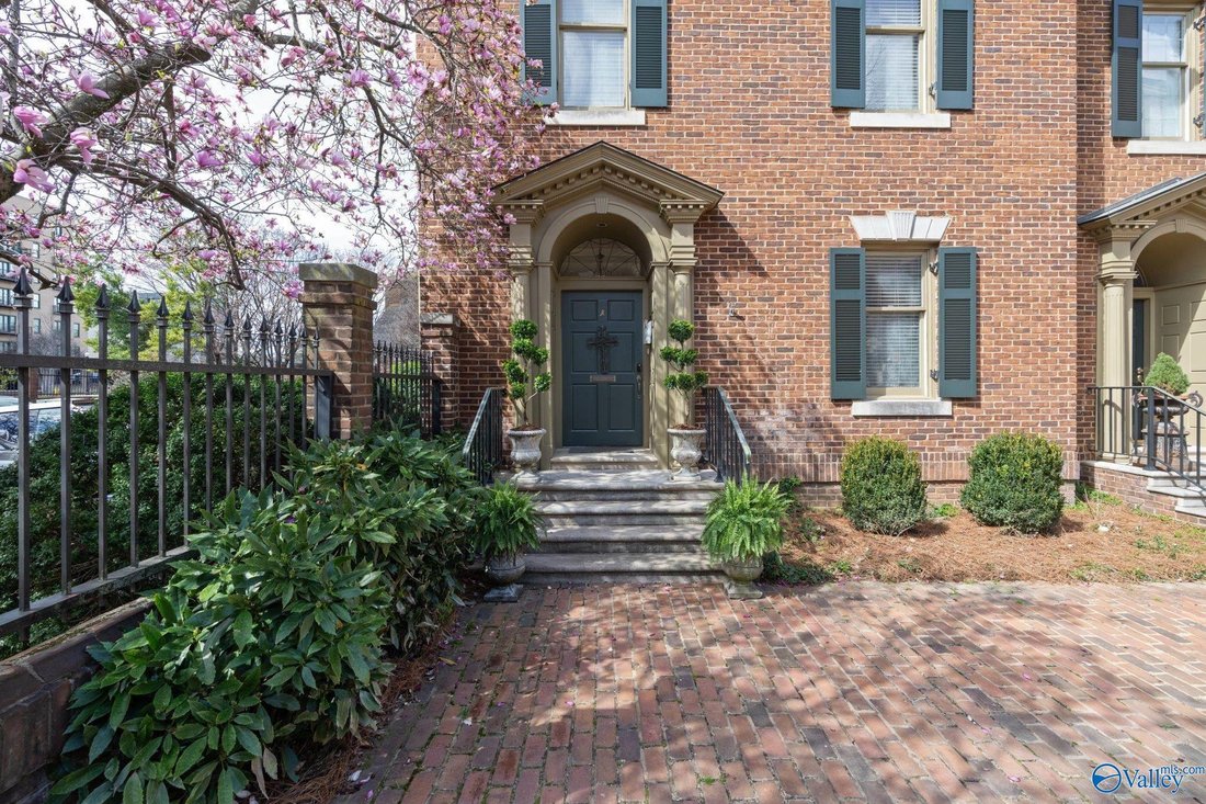 Townhouse in Redstone Arsenal, Alabama, United States 1 - 17681337