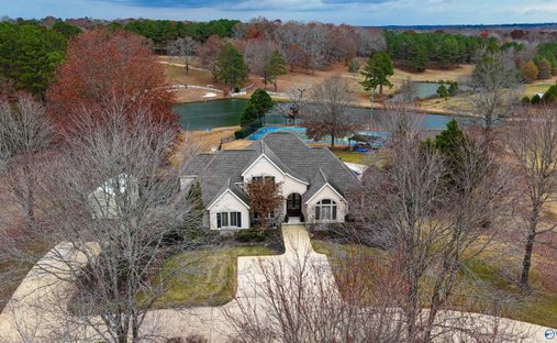 House in Haleyville, Alabama, United States 1