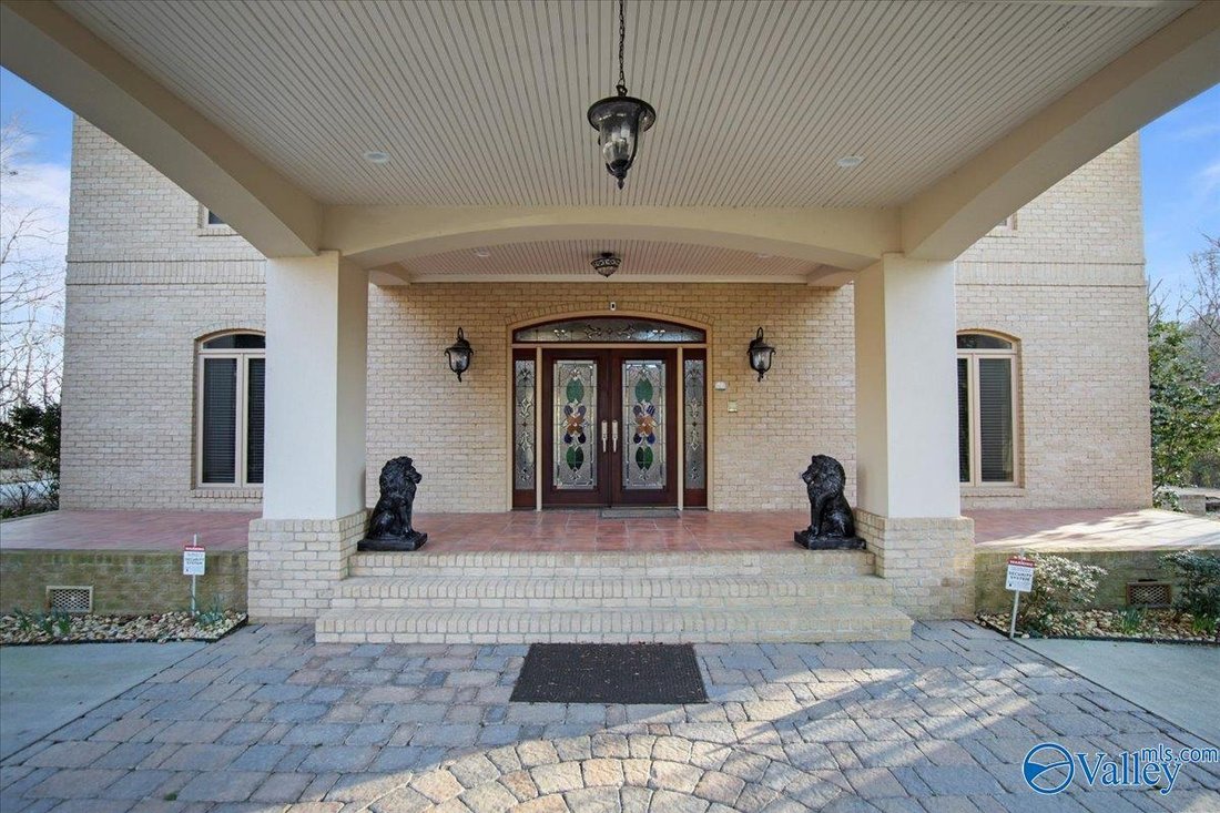 House in Decatur, Alabama, United States 4 - 17680801