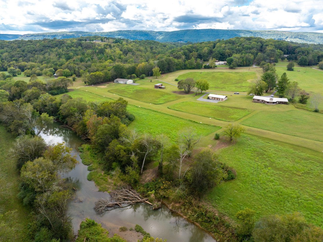Dunlap, Tennessee, United States 5 - 17681668