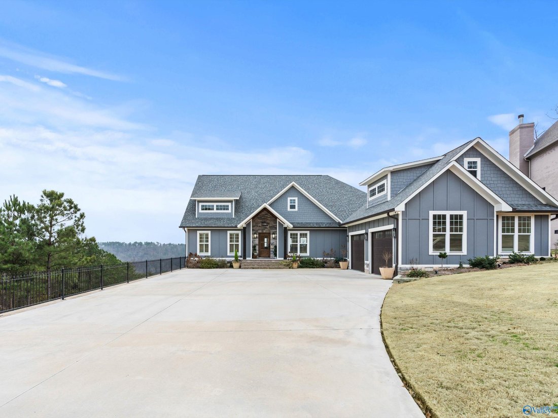 House in Guntersville, Alabama, United States 1 - 17680284