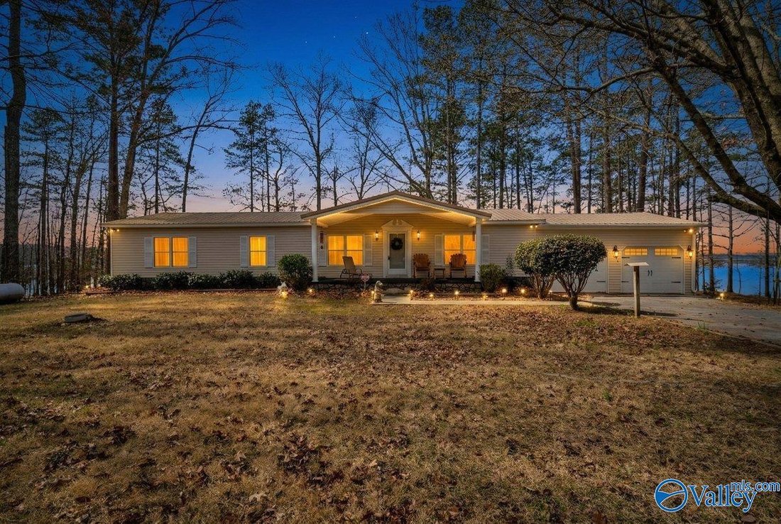 Centre, Alabama, United States 5 - 17680656
