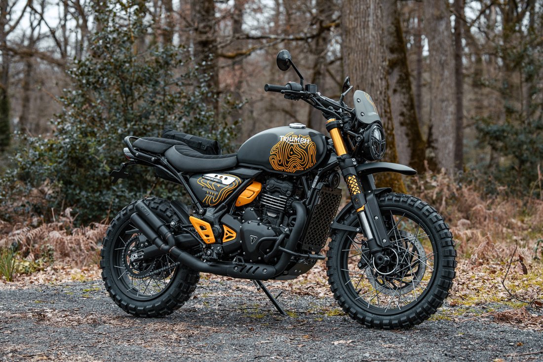 Motorcycle in Chauvigny, France 1 - 17682731
