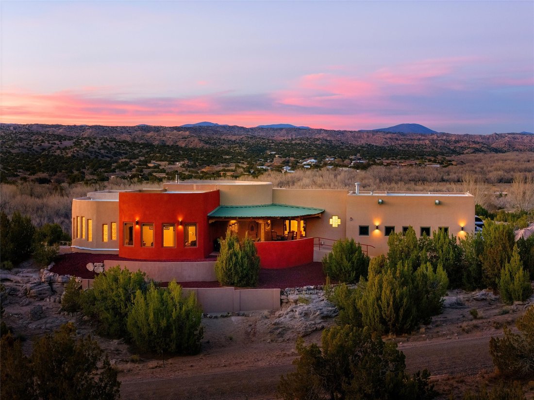 House in Velarde, New Mexico, United States 1 - 17682114