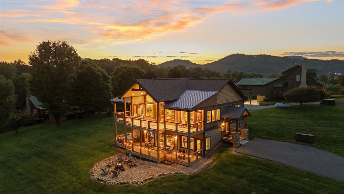 House in Sevierville, Tennessee, United States 1 - 17681780