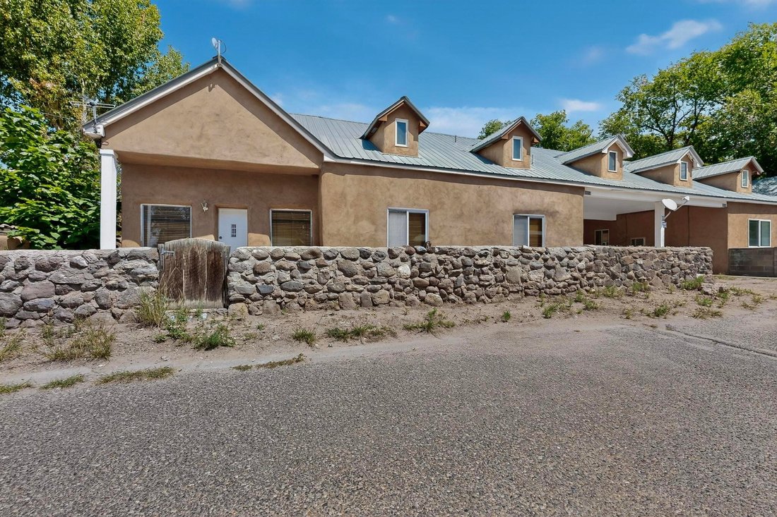 House in Española, New Mexico, United States 5 - 17682241