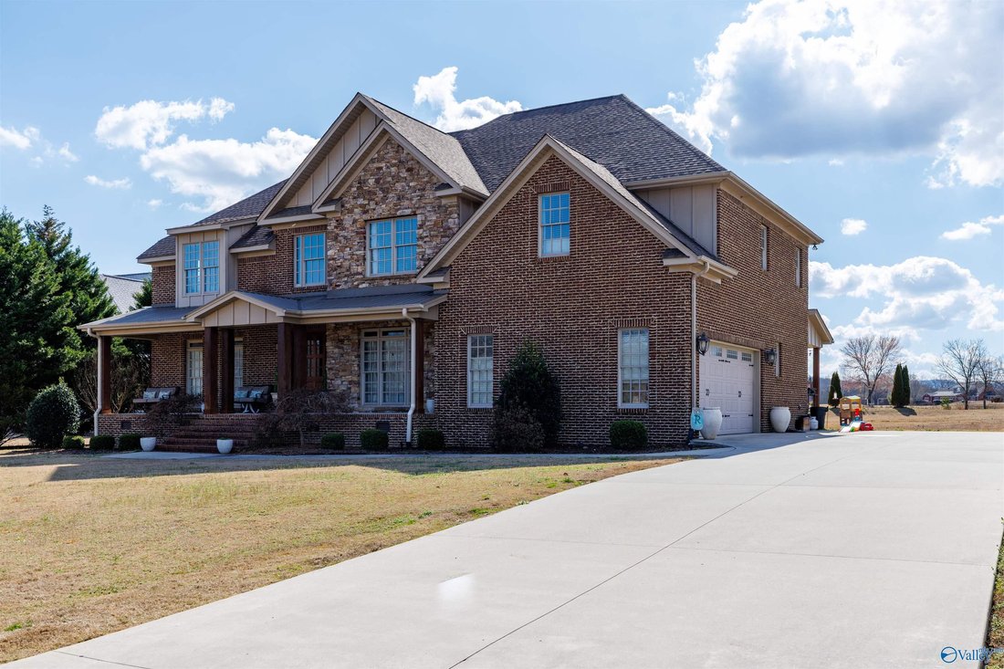 House in Hytop, Alabama, United States 2 - 17680851