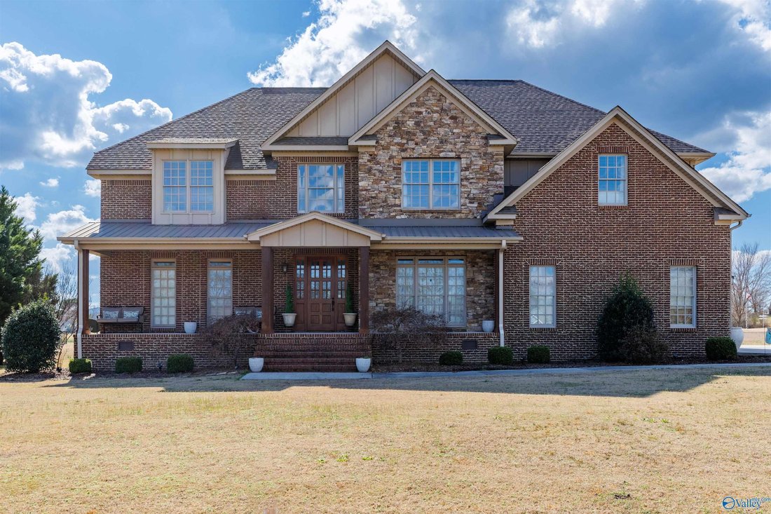 House in Hytop, Alabama, United States 1 - 17680851