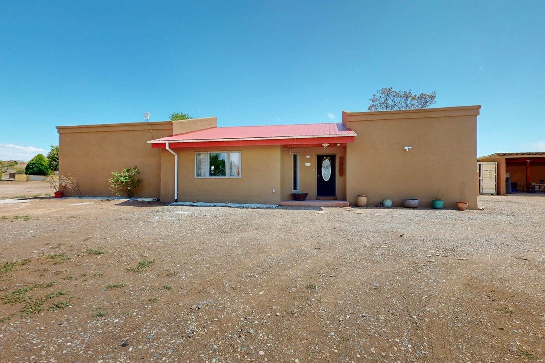 House in Española, New Mexico, United States 3 - 17682082
