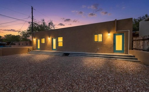 Townhouse in Santa Fe, New Mexico, United States 1