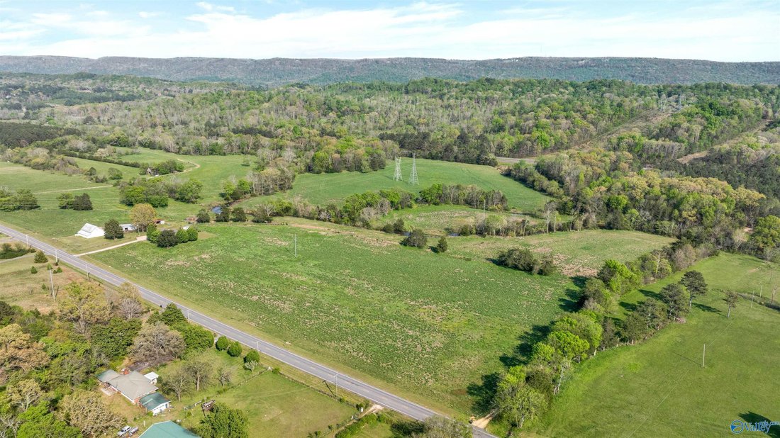 Farm Ranch in Fort Payne, Alabama, United States 3 - 17681033