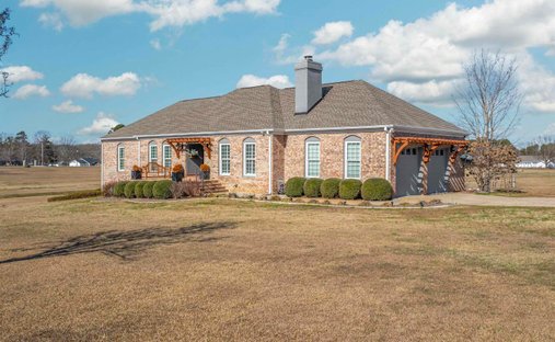 House in Centre, Alabama, United States 1