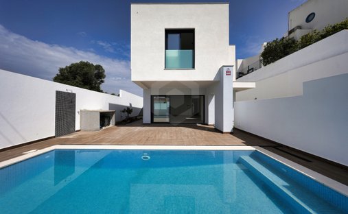 House in Portimao, Algarve, Portugal 1