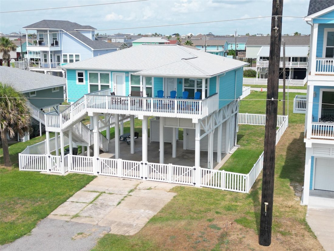 House in Galveston, Texas, United States 2 - 17686640